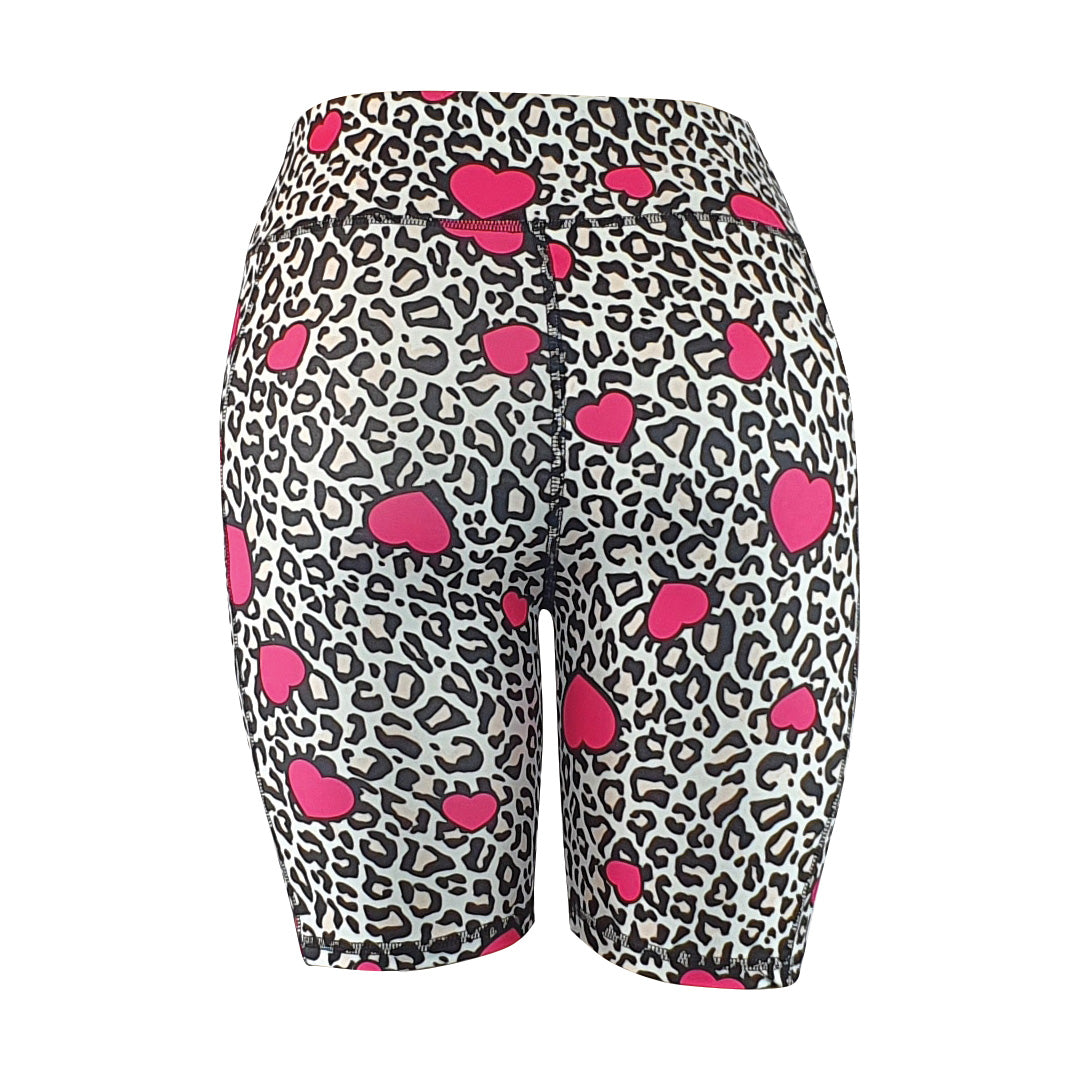 Leopard print pink hearts - Soft Activewear Shorts with pockets