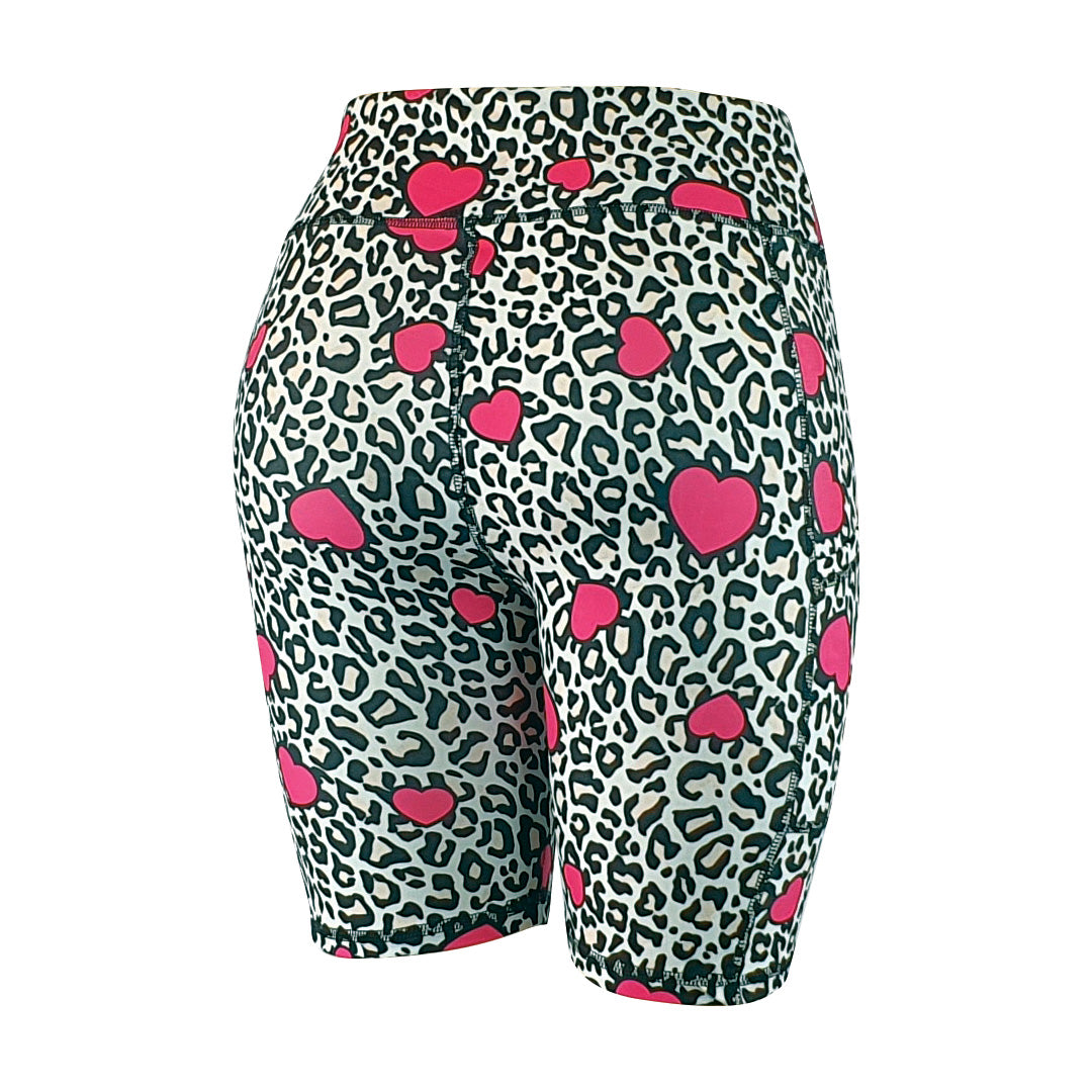 Leopard print pink hearts - Soft Activewear Shorts with pockets